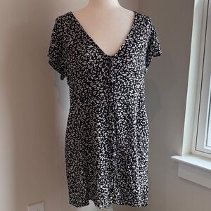 Volcom Black & White Cherry V-Neck Mini Dress